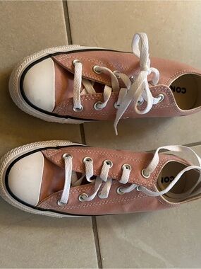 Converse Low Top pink